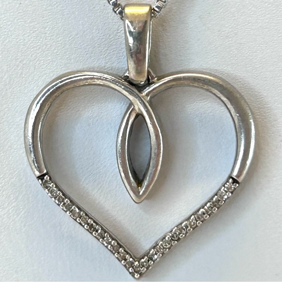 Genuine Diamonds Sterling Silver Italy Heart and 24 Necklace 18” - Picture 4 of 7